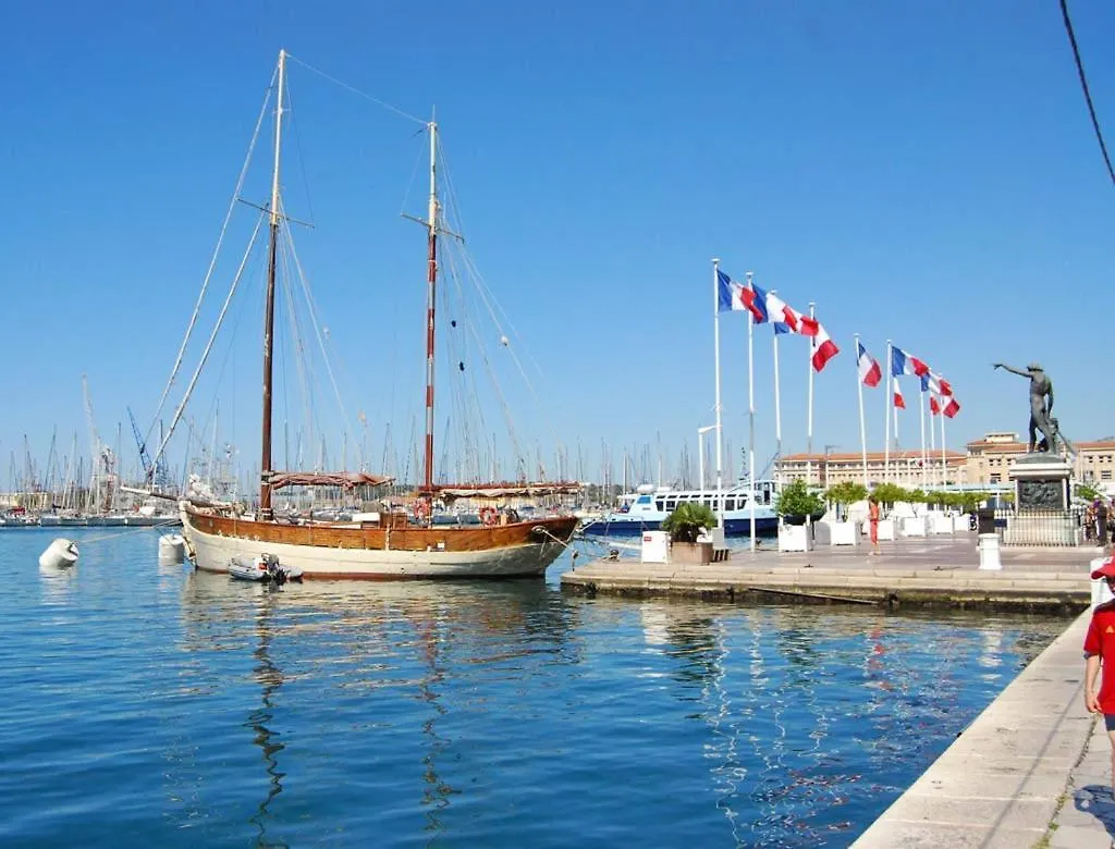 Charmant T2 Climatise Proche Du Centre Et Des Commerces - Gare A 15 Minutes Toulon Apartment