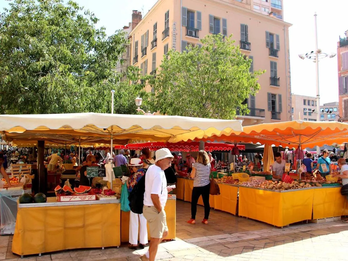 Charmant T2 Climatise Proche Du Centre Et Des Commerces - Gare A 15 Minutes Toulon France